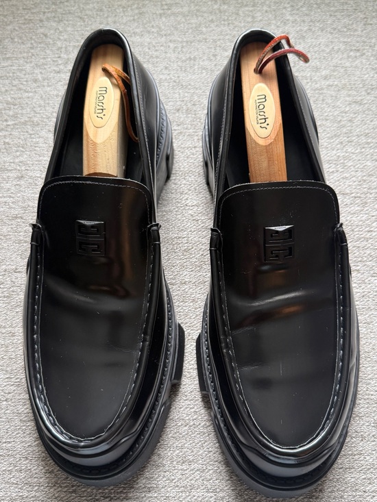 Givenchy Black Leather Lug-Sole Penny Loafers main image 12